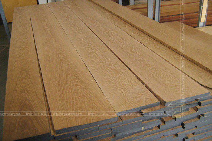 Với tính cứng và bền, gỗ sồi thường dùng làm nội thất gia đình 